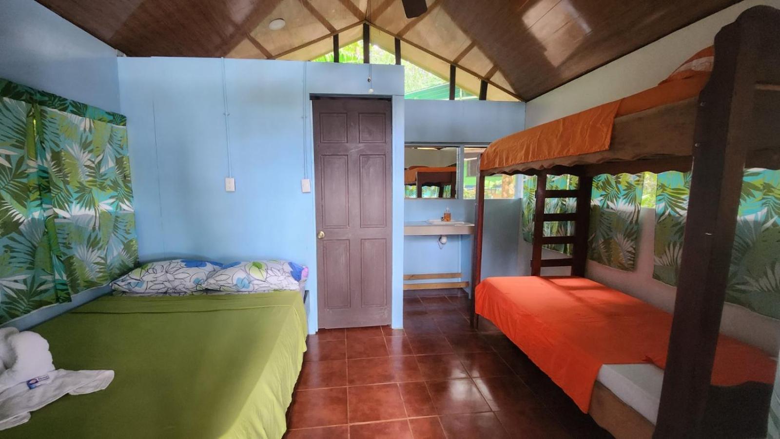 Corcovado Adventures Hostel Drake Bay Ngoại thất bức ảnh